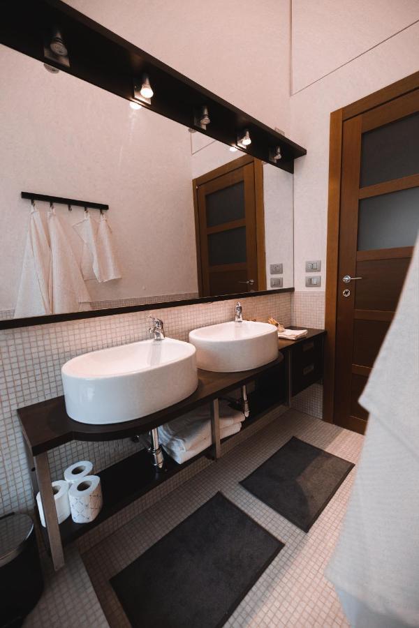 Mrdoyle Apartment Catalani Милан Экстерьер фото